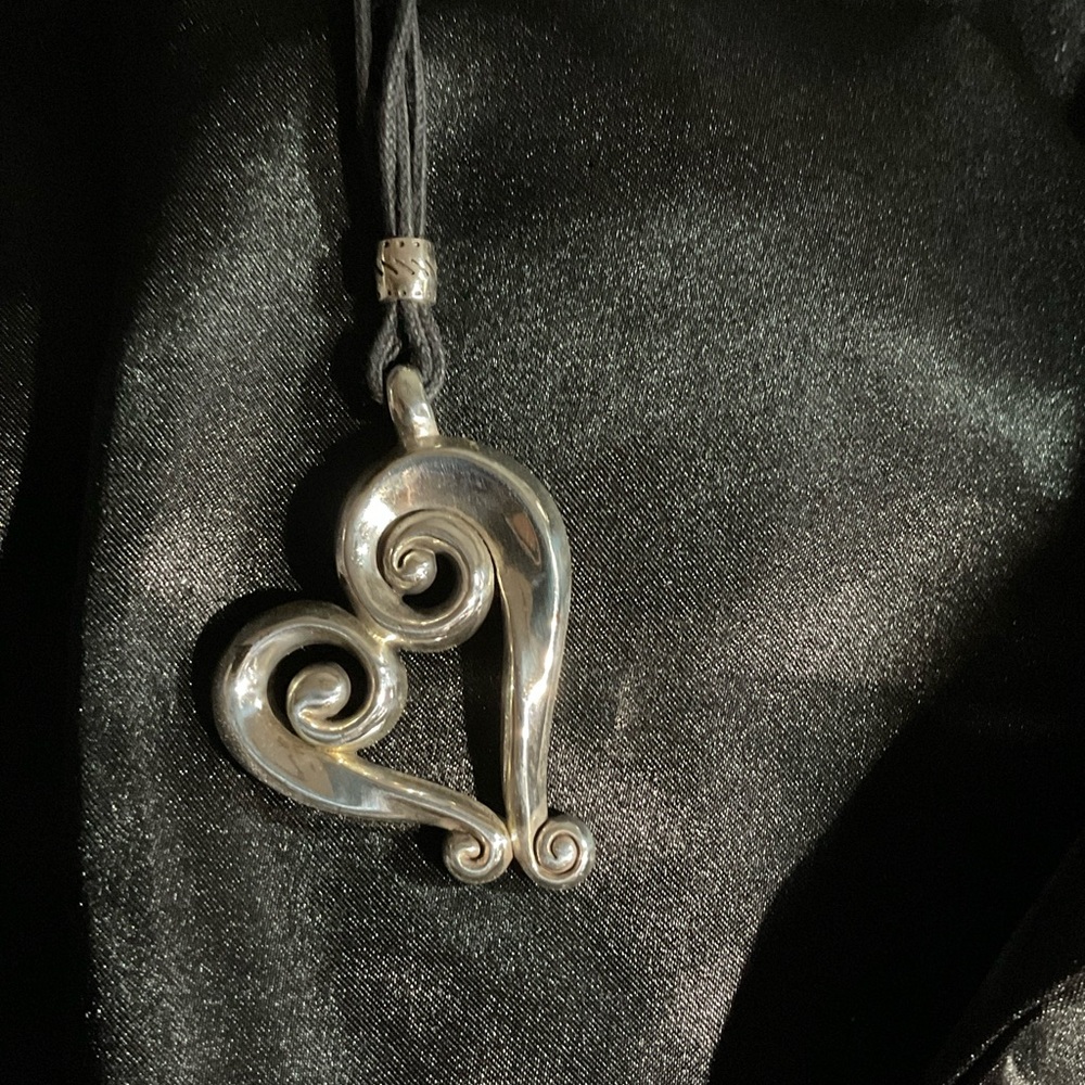 Brighton Triple Strand Silver Heart Necklace 2372 - Picture 2 of 3